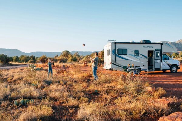 Camping mit dem Wohnmobil: Die wichtigsten Tipps 2025 - Camping mit dem Wohnmobil: Die wichtigsten Tipps 2025