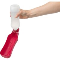 Flasche mit Trinknapf